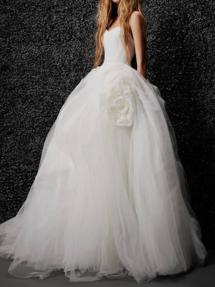 Milla Nova-ウエディングドレス