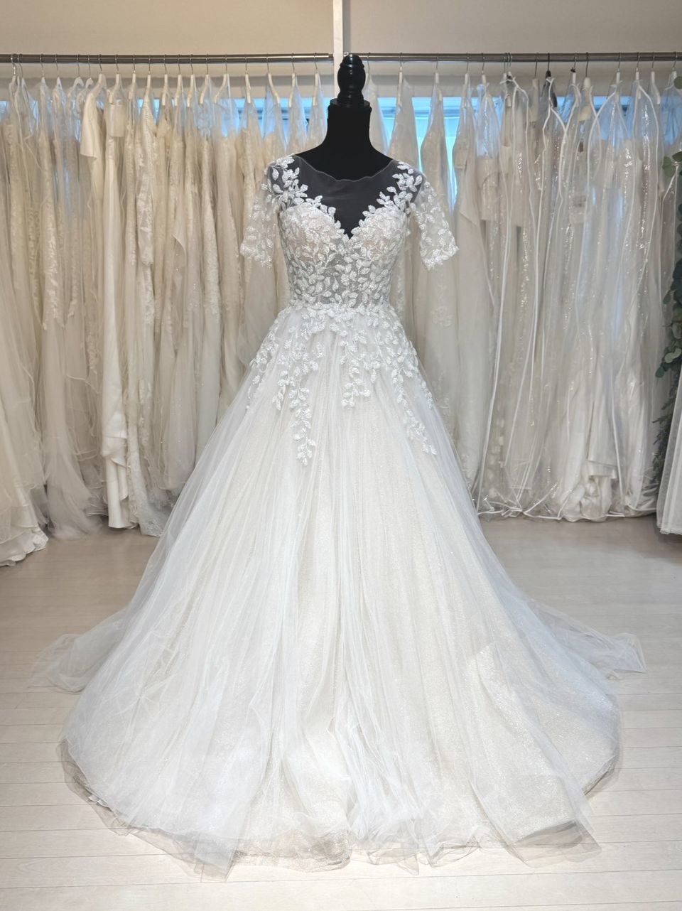 Milla Nova-ウエディングドレス